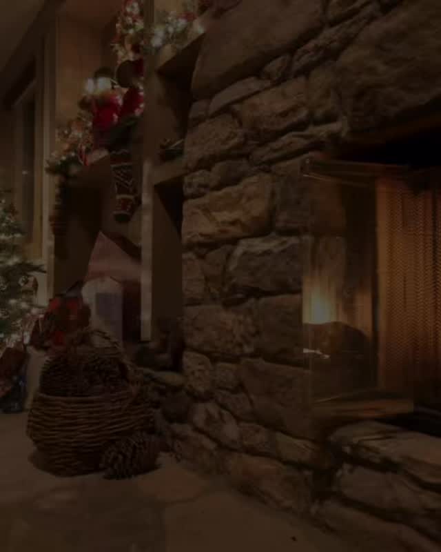 Closing the year with gratitude.
Wishing you a beautiful holiday season and a wonderful New Year ahead. 🎄