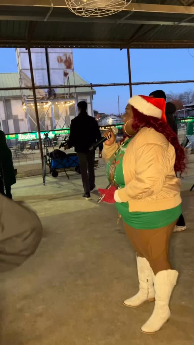 Thank @deseriofficial @blackgoldworks @thehairspell @projectglimmer , Fizz Bizz and Latonya for donating to make sure the girls from Latrell’s Landing have a merry Christmas.
Latrell’s Landing RTC is a Residential Treatment Center that’s licensed by the State of Texas for care of girls ages 8 -17 years in accordance with the minimum standards for 24 hour child care facilities.
Latrell’s Landing RTC mission is to provide the highest quality rehabilitation services to girls to ensure everyone achieve the maximum recovery possible. The mission will force us to be our best, which will give our girls the best opportunity at success.
#christmas #community #gifts #nextgeneration