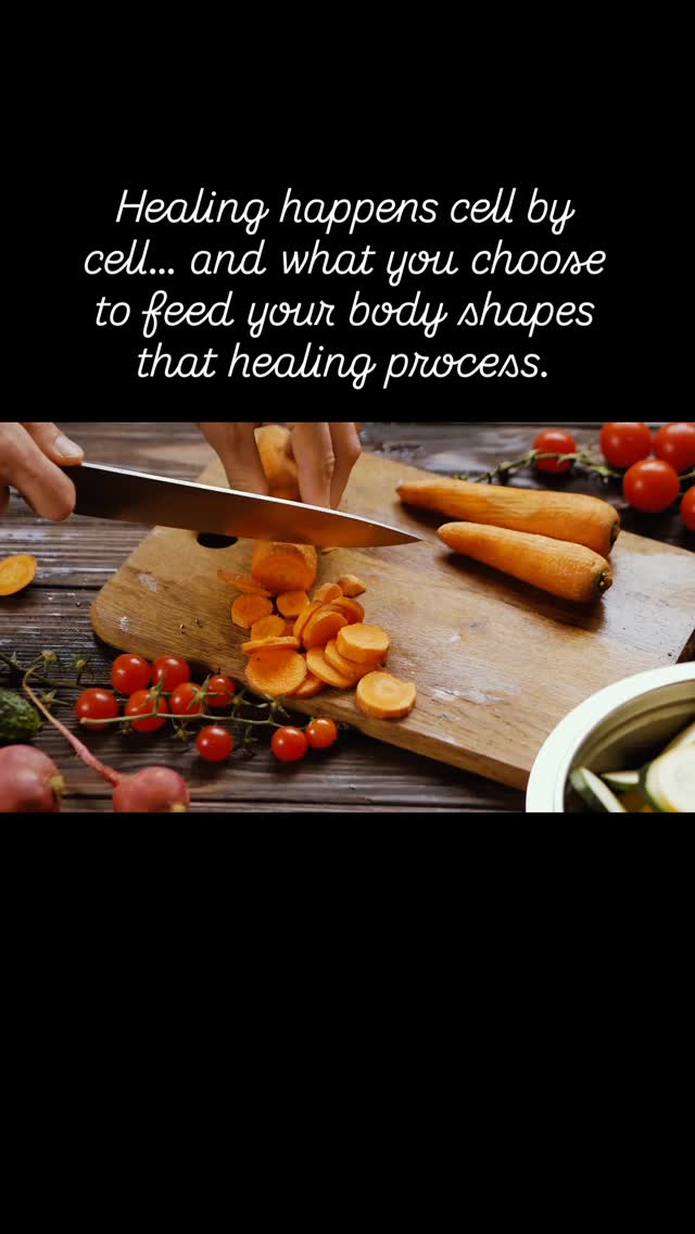 Healing happens cell by cell… and what you choose to feed your body shapes that healing process.
Your body is rebuilding itself every single day. New cells, new tissue, new signaling pathways. Those cells are built from what you eat, how you sleep, the minerals you absorb, the light you’re exposed to, and the stress you carry.
From a food-as-medicine perspective, nourishing your cells looks like prioritising wild-caught fish for omega-3s, colourful vegetables and berries for antioxidants, meat stock and collagen-rich foods to support repair, and healthy fats like olive oil and avocado to strengthen cell membranes. Healing herbs, such as turmeric and ginger, along with medicinal mushrooms, can further calm inflammation and support the body’s natural healing intelligence.
You don’t have to do everything at once. Start with better inputs. Remove what’s breaking the body down. Prioritise rest. Healing isn’t about perfection, it’s about creating the right environment for the body to do what it’s designed to do.
Make sure you’re following my account for more food-as-medicine and gut-health-focused wellness content.
#foodasmedicine #cellularhealing #cellularhealth #cellregeneration #guthealth #rootcausehealing #wholefoodnutrition #nourishyourcells #healingfromwithin #functionalnutrition #holistichealing #realfoodheals