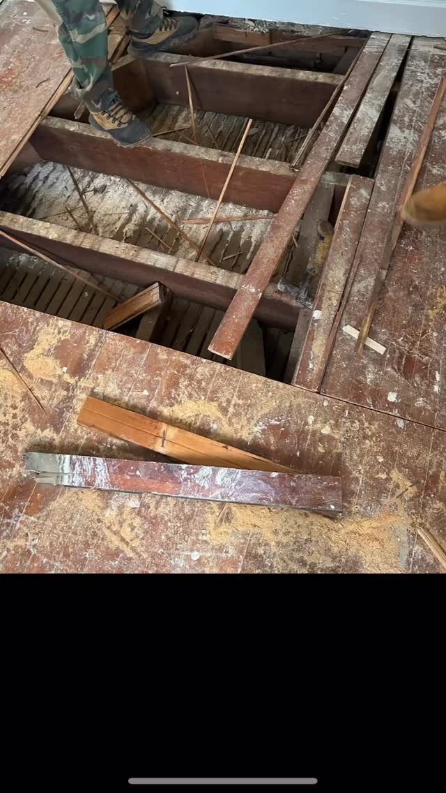 #flooring#floorinstallation#plywood#generalcontractor