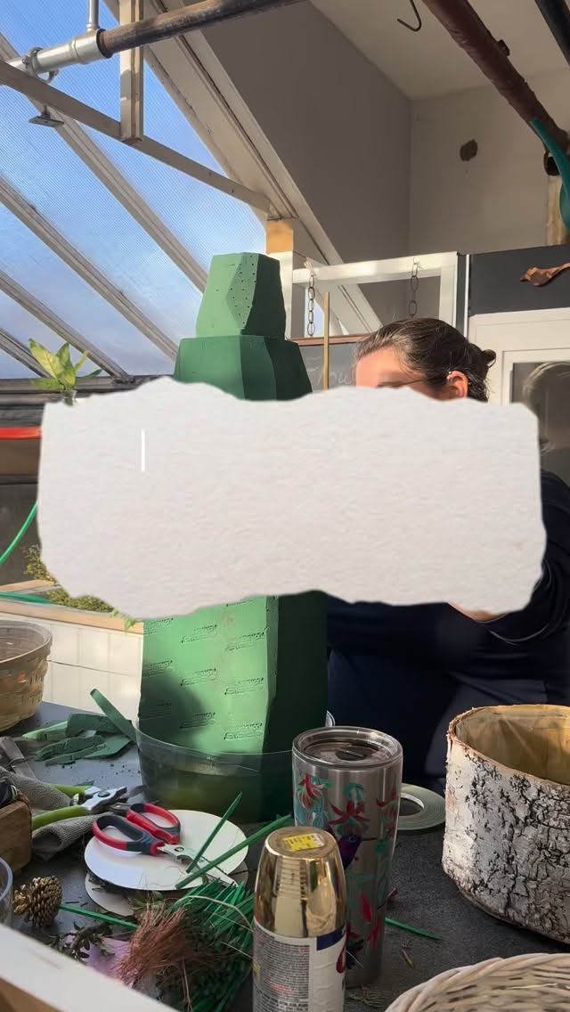 From start to finish 🌿
A timelapse of our one and only 3ft boxwood tree, hand-made each holiday season!
#BoxwoodTree #HandmadeHoliday #ColonialGardens #FairfieldCT #HolidayTradition #TimelapseVideo #HolidayGreens #MadeLocal #SeasonalDecor #CraftedWithCare #southportct #colonialgardens #greenfieldhillct #shoplocal #smallbusiness #shopsmallct