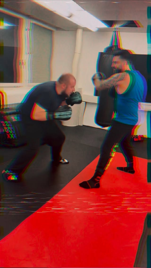 Komm vorbei & probier’s aus!
Egal ob Anfänger oder Fortgeschrittener – wir holen dich ab, wo du stehst.
⸻
#kampfsport #selbstverteidigung #fitness