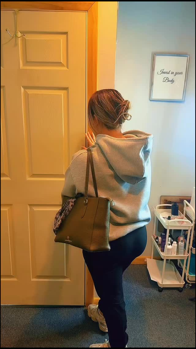 We’re leveling up your glow at SOLÉI ✨
A new service is launching this Wednesday, and we can’t wait for you to experience it! Stay tuned for the reveal. 💛