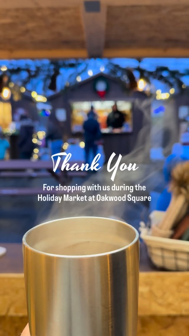It was a whirlwind holiday weekend made so special by all of you! We are so grateful for your continued support for small businesses ❤️.
#knittersofinstagram #ohiomade #holidaymarket #shopsmall #shophandmade #cozyknitwear #cozyknits #winterstyle #knitbeanie #scarfstyle