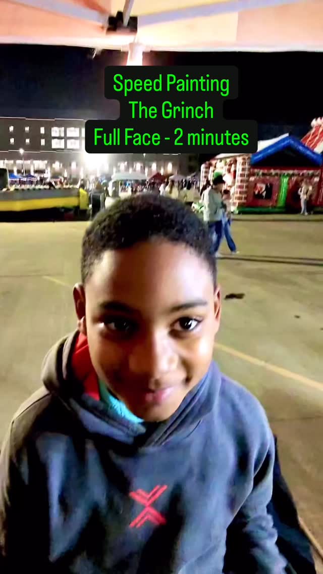 Check out this face painter #pov of a speed paint #grinch During a fast-paced community event!
#metarayban #facepainterpov #facepainter #angletontx #grinchfacepaint #grinchmas #greenfacepaint #facepainttutorial #cutekids #christmasfacepaint #houston