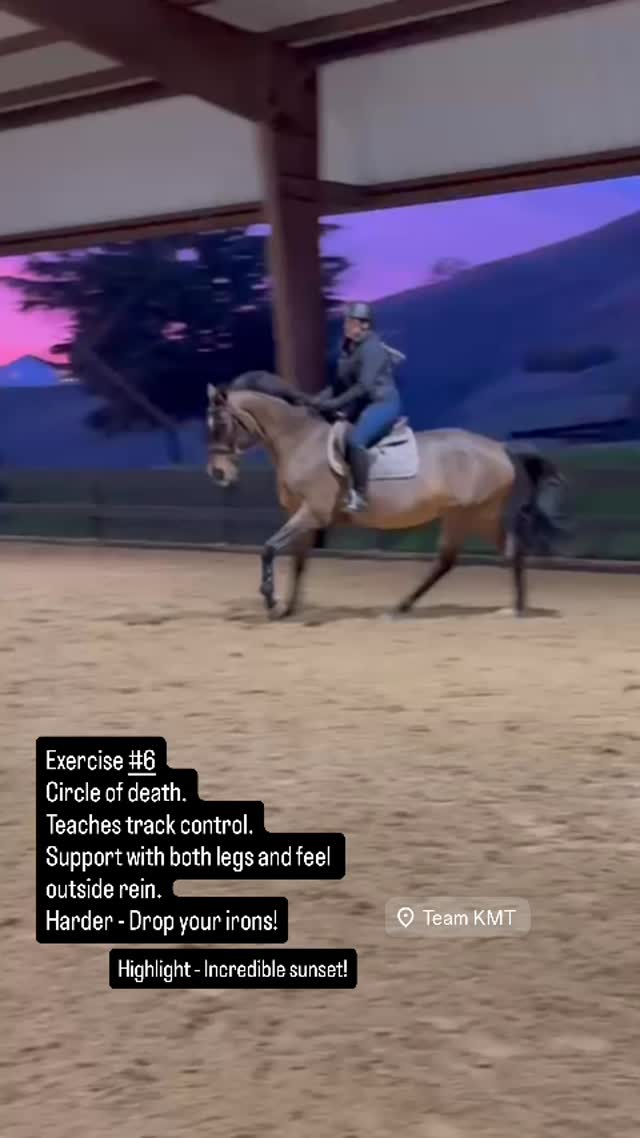 Exercise #6 is the circle of death! This fun exercise has poles set on a circle and requires that the rider supports with all of their aids to ensure a smooth track and to ride the center of each pole. The incredible sunset was just an additional bonus! The exercise brought to you by @carolinemccoy_ #teamkmt #jumpingtothenextlevel