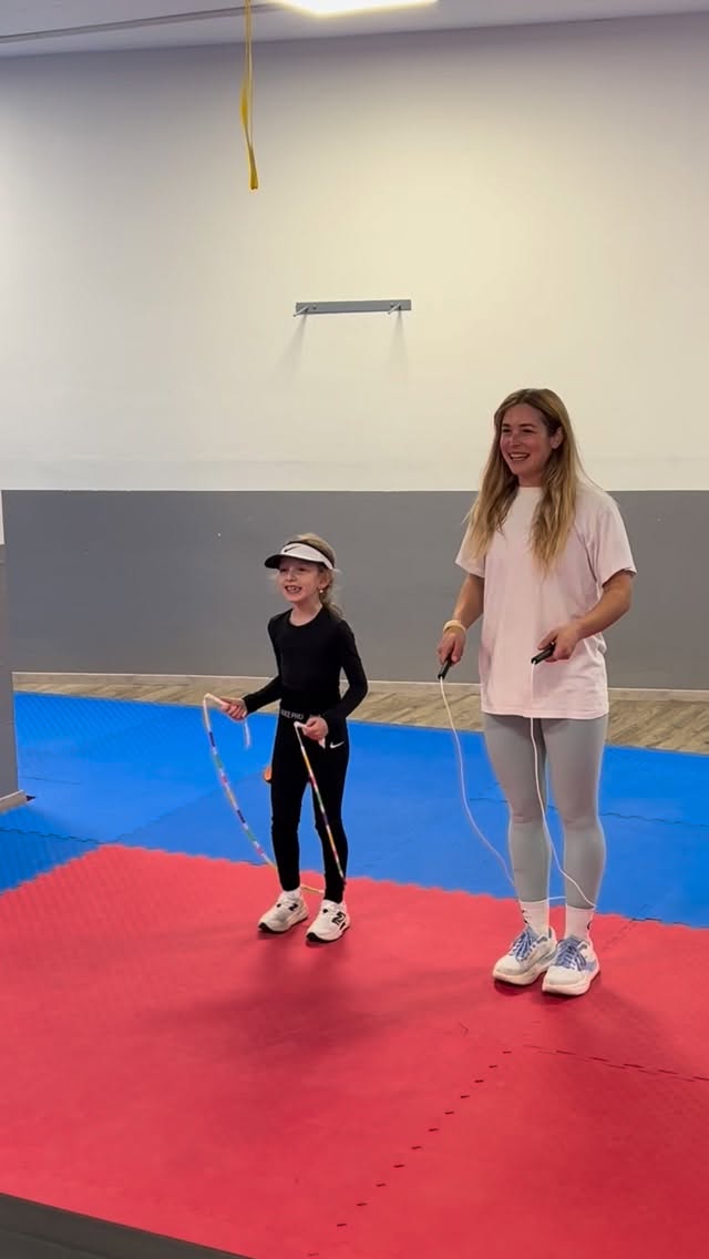 Lile killed this swing kick coreo 🤩