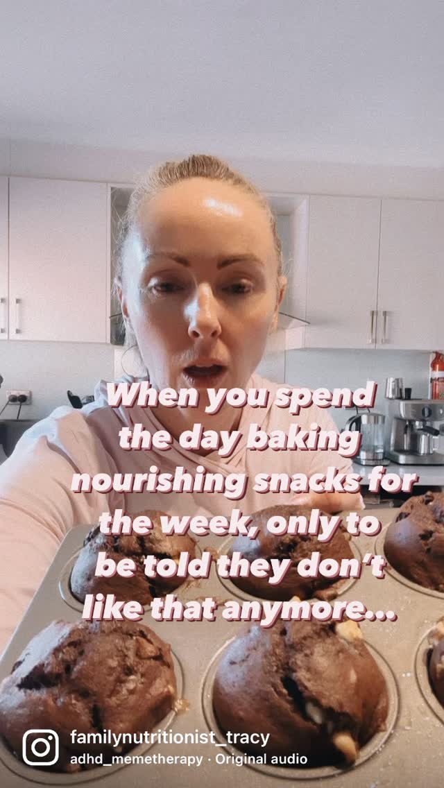You make your picky eater’s favourite meal…
and suddenly they “don’t like it anymore.”
Every. Parent’s. Nightmare. 😂
But here’s the truth:
Kids drop foods because they get food fatigue — eating the same thing too often makes it feel overwhelming or “yuck.”
The fix?
👉Rotate their safe foods so they stay safe and exciting.
Simple ways to rotate:
✔ Swap brands or shapes
✔ Change the sides you serve with it
✔ Offer it every few days instead of daily
✔ Add tiny tweaks to build flexibility
Food rotation protects the foods they already eat AND helps prevent sudden food refusals.
Want to learn how to rotate foods the right way so your child keeps (and expands!) their safe foods?
Comment UNFUSSY for my 6-week program details
#pickyeater #pickyeating #fussyeater #feedingtherapy #kidsnutrition #parentinghacks #mealtimestruggles #sensoryeating #autismnutrition #unfussyeater #pickyeatinghelp #childnutrition #toddlerfeeding #feedingkids #pickychild