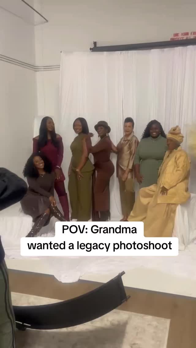 Legacy photos are so important! Book your family portraits today!
Www.luciascreations.co
Studio: @georgiapeachstudio_
#luciascreations #family #legacy #photographer