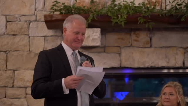 Dad jokes for days #austinwesdingvideographer #weddingspeech #austinweddingvideo