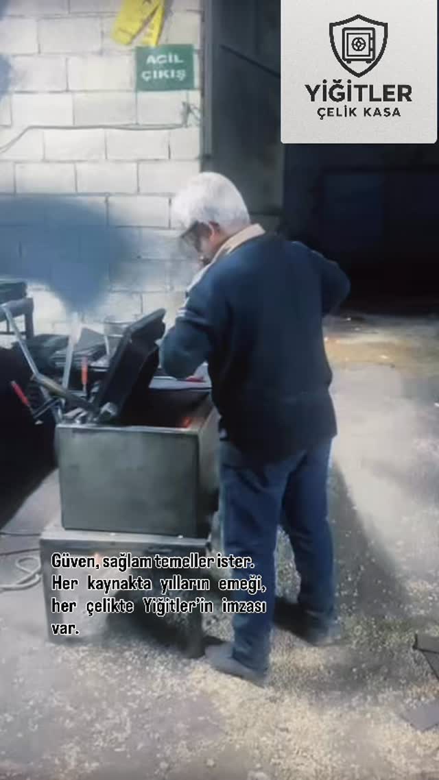 Yiğitler Çelik Kasa olarak, her ürünümüzü kendi atölyemizde titizlikle üretiyoruz.
Kaynak aşamasından montaja kadar tüm süreçler ustalarımızın elinden geçiyor.
Güvenliğiniz için her detayı özenle işliyoruz.#yiğitlerçelikkasa #çelikkasa #kasaüretimi
#çeliküretim #güvenliksistemleri #güvenlikürünleri
#yerlifirma #yerliüretim #gaziantep #sanayi #imalat