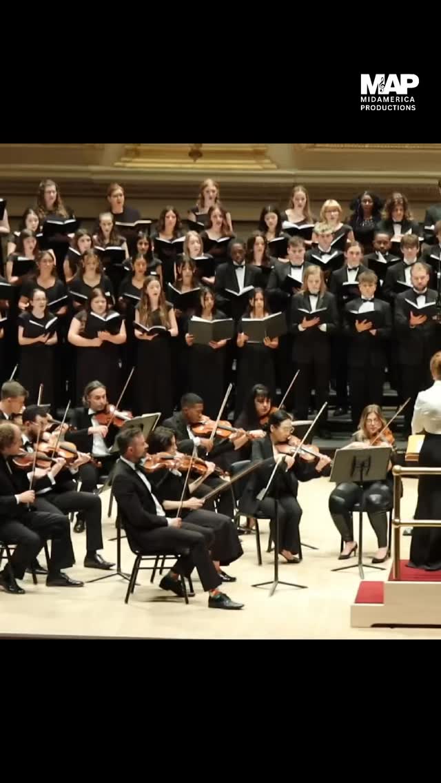 Vivaldi’s Gloria (Live at Carnegie Hall) | Advent & Holiday Classics ✨
As we step into the Advent and holiday season, we’re revisiting a June 15, 2025 Carnegie Hall performance of Vivaldi’s Gloria — a joyful and celebratory work often cherished in Christmas and Advent concerts. 🎄🎶
Under the baton of Heather Wilcox, the New England Symphonic Ensemble performed alongside:
• River Bluff High School Concert Choir
• The Voices of Lexington
• Fitz Intermediate Choir
#VivaldiGloria #CarnegieHall #AdventMusic #HolidayMusic #ChoralMusic #MAP2025 #TuesdayThrowback #AdventClassics #HolidayClassics