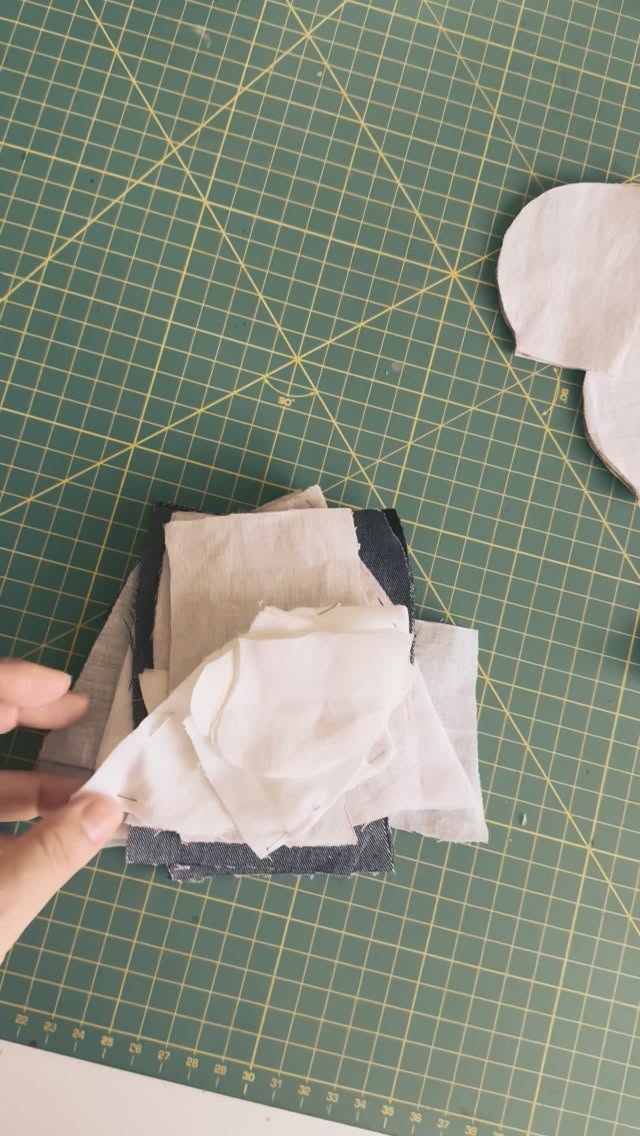 Aroma a tierra.
Aroma a café.
Aroma a hogar.
Así nacen mis perezosos campesinos:
desde el corazón de Costa Rica. 🇨🇷🤎