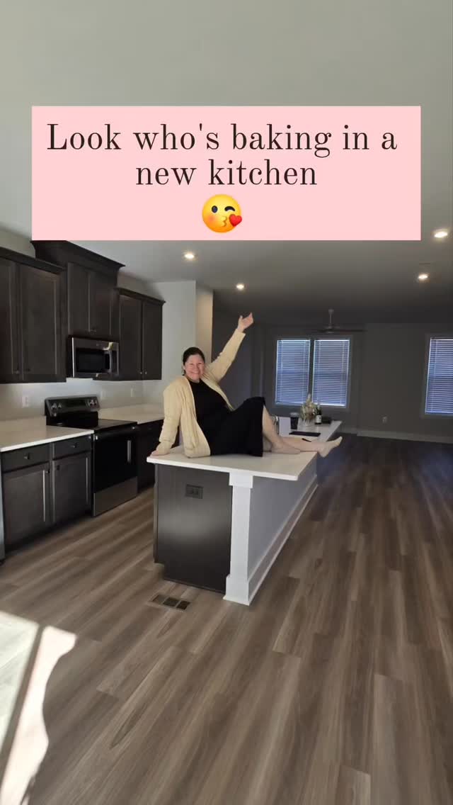 New kitchen, fresh start, big smiles...
Exciting changes coming for Boozy Bundt and our Bakery Stand 😊