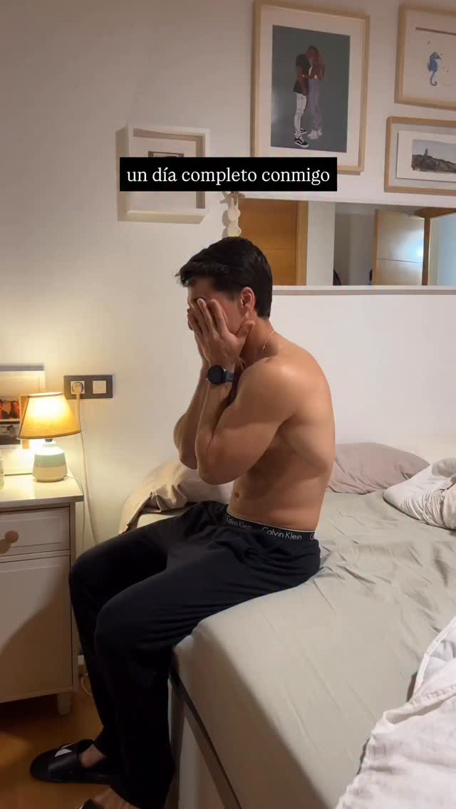 No necesitas una bebida energética petada de azúcar para tener energía 🔋⚡
La fuerza viene de ti. De moverte, de escucharte, de disfrutar lo que haces sin esperar recompensas vacías.
Recuerda, NO LO NECESITAS PARA SER TÚ 🫵
#NoLoNecesitasParaSerTú #FundeSalud #SaludMentalJoven #DisfrutaConSalud
#AdiccionesCero #EnergíaReal #ApuestasNo #BienestarJoven
PUBLI: Campaña para promocionar la salud mental e informar, sensibilizar y prevenir las
conductas adictivas
@sanidadgob @sanidadex @salud_ext @fundesaludextremadura @extremaduraresponde
@ijextremadura
Recuerda, si necesitas ayuda:
●Acude a tu Centro de Salud: Atención Primaria y Continuada
●Acude a los Servicios de Urgencias Hospitalarias
●Llama al 112
●Llama al Servicio Extremadura Responde: 900 06 01 01
●Llama a la Línea de atención a la conducta suicida 024
●Línea gratuita de Información Drogodependencias y Conductas Adictivas: 900 21 09 94
#NoLoNecesitasParaSerTú #SaludMentalJoven #OcioSaludable #PrevenciónAdicciones
#Autenticidad #Bienestar #Fundesalud #JuventudPositiva