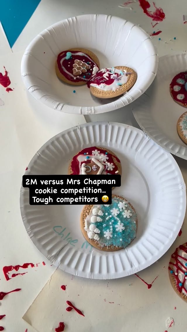 Thanks Mrs Weir for all the ingredients for our cookie decorating. Some taking it very seriously 😂