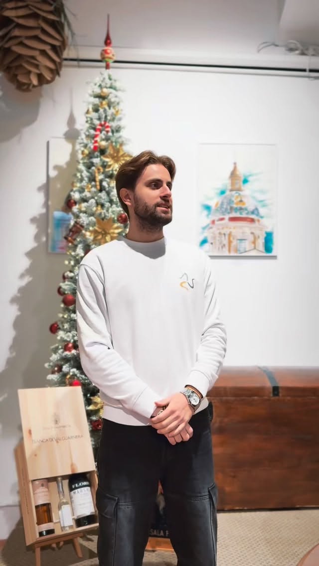 🎄 Il countdown è già ufficialmente iniziato! ✨
Quest’anno, sotto l’albero, scegli Maravigghia: scegli l’autenticità dei nostri prodotti, realizzati con passione da aziende e artisti del territorio.
🎁 E non finisce qui, nuovi articoli in arrivo!
Passa a scoprirli tutti nel nostro Hub in via Giovanni Meli 53 oppure su maravigghiaforsicily.com ✨
#Maravigghia #NataleAutentico #MadeInSicily #ArtigianatoSiciliano #ChristmasVibes