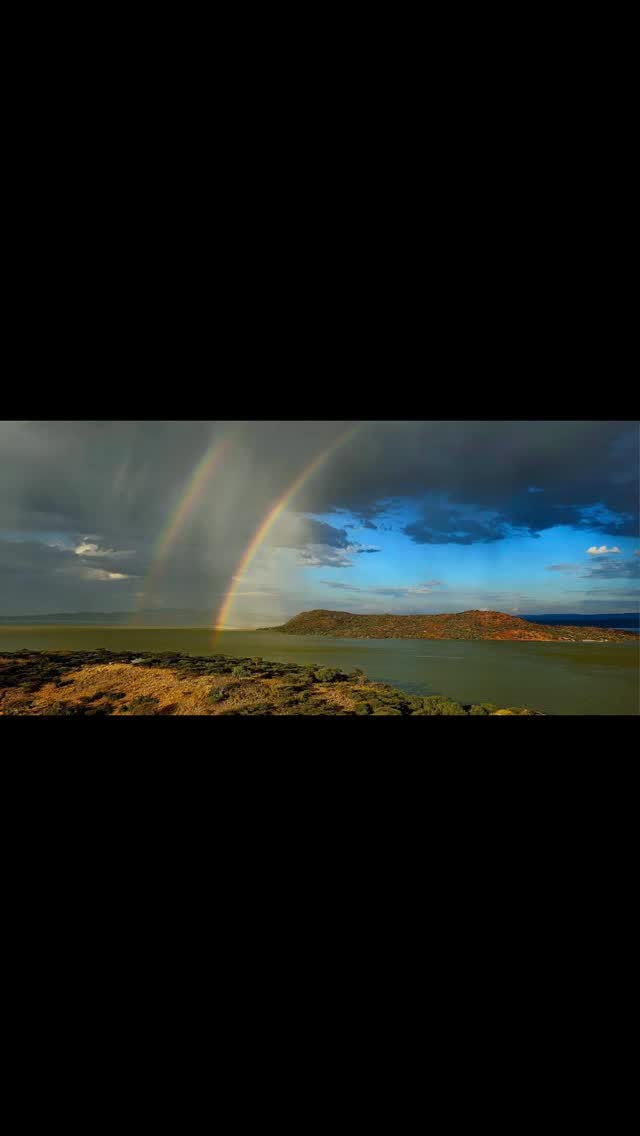 Last night on top of Teddy Bear Island we saw a double rainbow and a beautiful sunset. The International Space Station passed overhead and a spectacular Supermoon came up over Lake Baringo. #supermoon #teddybearbaringo #greatriftvalley #sunsets @teddybearislandkenya