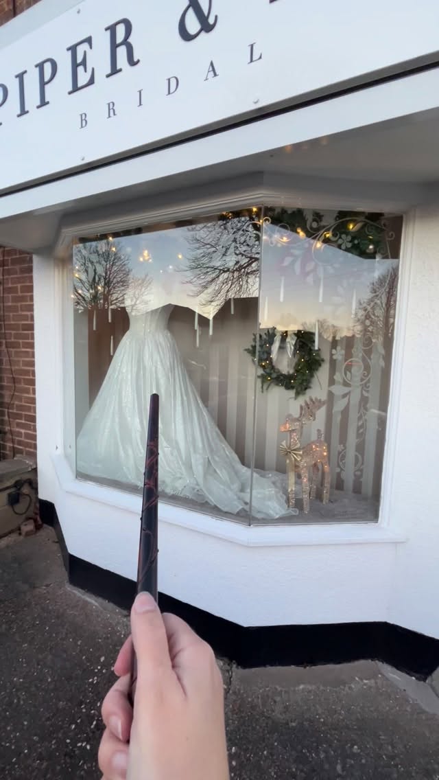 Fully embracing all the sparkle & fairy lights 🤍✨…not going to lie, I felt like Hermione Granger with that wand (swish & flick 😉)
Who is coming to see us this December? Looking for your wedding dress is such a magical time, why not start your dress search at the most magical time of the year ☺️✨xx
Thank you to Jelka over at @petalandstemdesigns for our beautiful wreath and to our lovely Ash for putting our Christmas windows together so beautifully 🎄xx