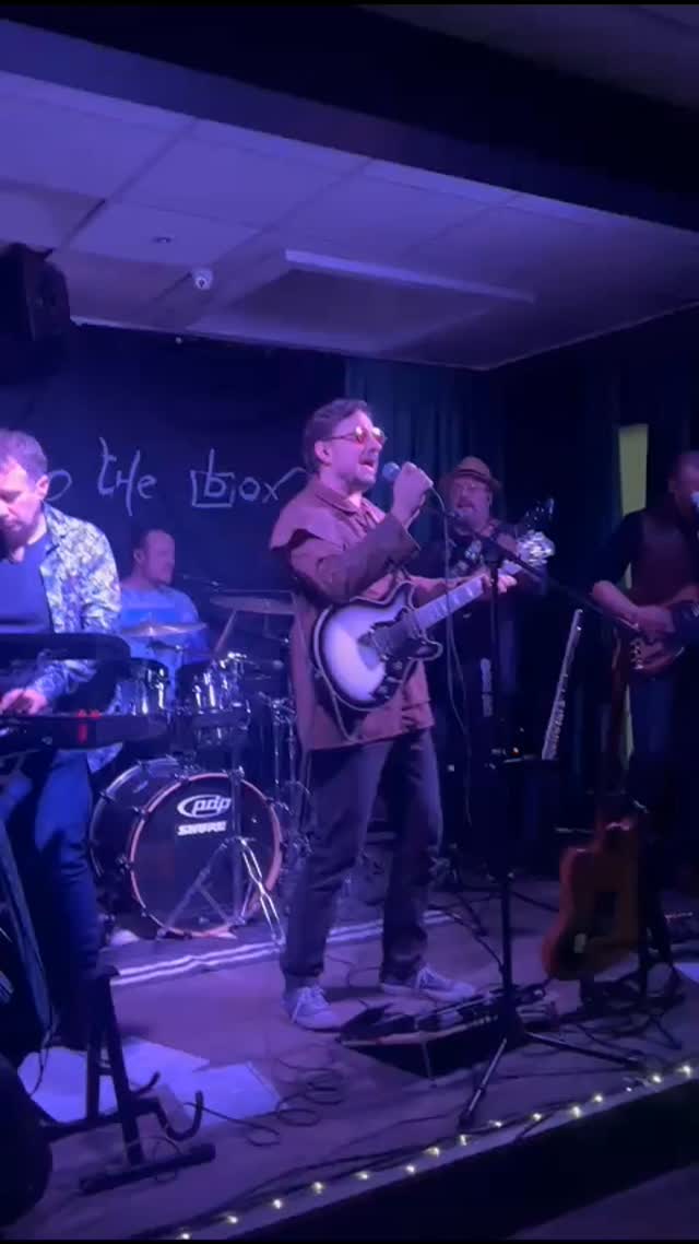 A small part of our song Dreams of the Moment After; live
#altrock #liverock #progrockband