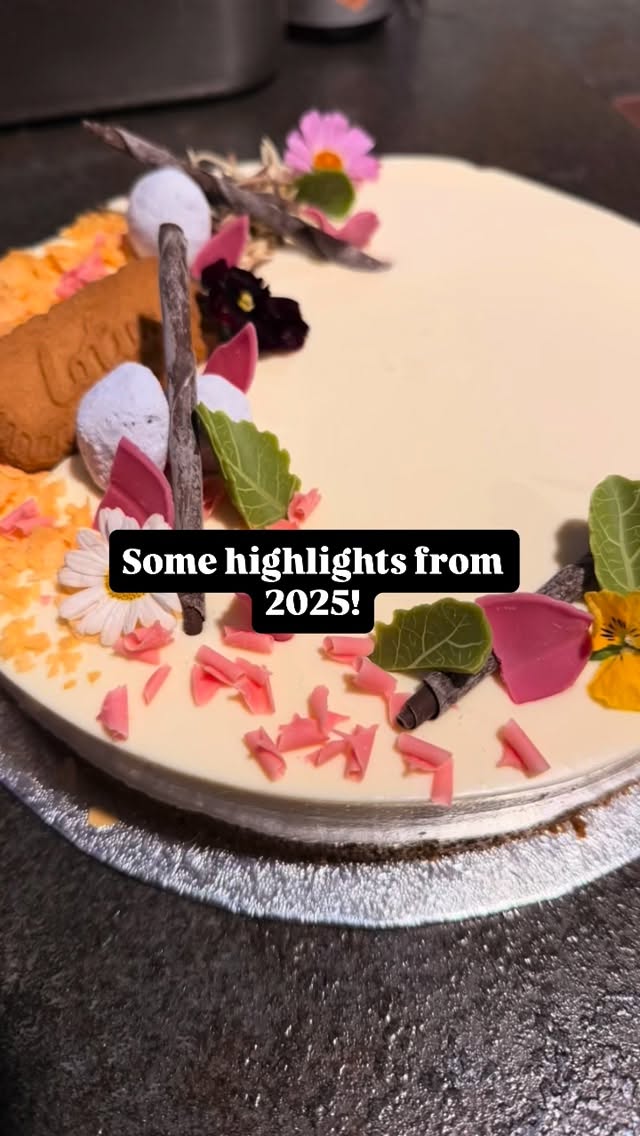 🥘 Some food highlights from 2025!
🍽️ Serving all over the UK and overseas 🌍 including London, Wales, Girona, Verbier, Menorca, Cotswolds, Midlands and much more!
💫Thank you to all the clients that have booked!
We are very proud to cook for you all, in some incredible places and meeting lots of new people.
💫We have been working hard to grow the business and it’s been a great success with hundreds of happy clients 5 star reviews ⭐️
🥂 Cheers to 2026!
@luxuryprivatechef
#luxuryprivatechef #privatechef #food #travel #luxury