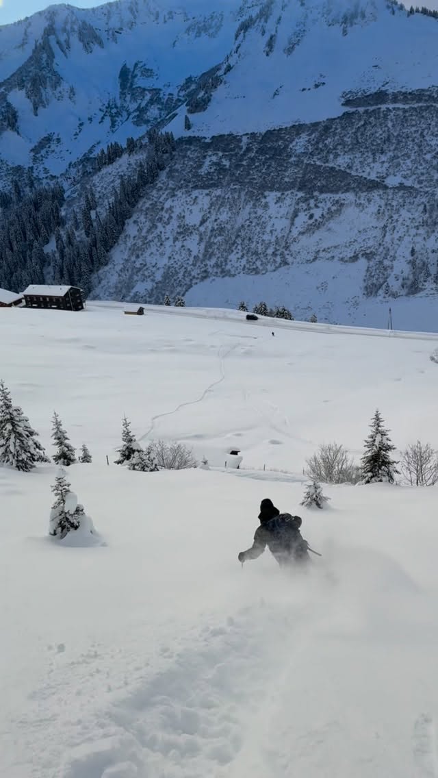 Liebes Christkind… bitte bring den Schnee zurück! ✨
>> throwback November 2025
#letitsnow