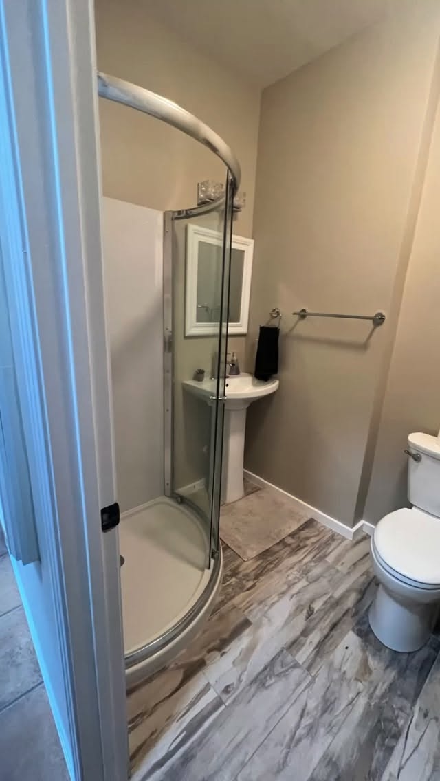 It feels so good to see a project from a couple years ago and still love all of the finishes ✨ a before and after of the small guest bathroom we remodeled at Spa Vibes! The clients rarely use this shower and it took up almost a third of the floor space. We wanted to keep the shower but open the space up and create a more inviting vibe. The walls of zellige tile create the perfect texture and personality, while also allowing us to keep the functionality of the corner shower. This home is coming together beautifully and we can't wait to show you the finished kitchen!
#boiseinteriordesigner #boisegeneralcontractor #boiseremodel #boise #boiseinteriordesign