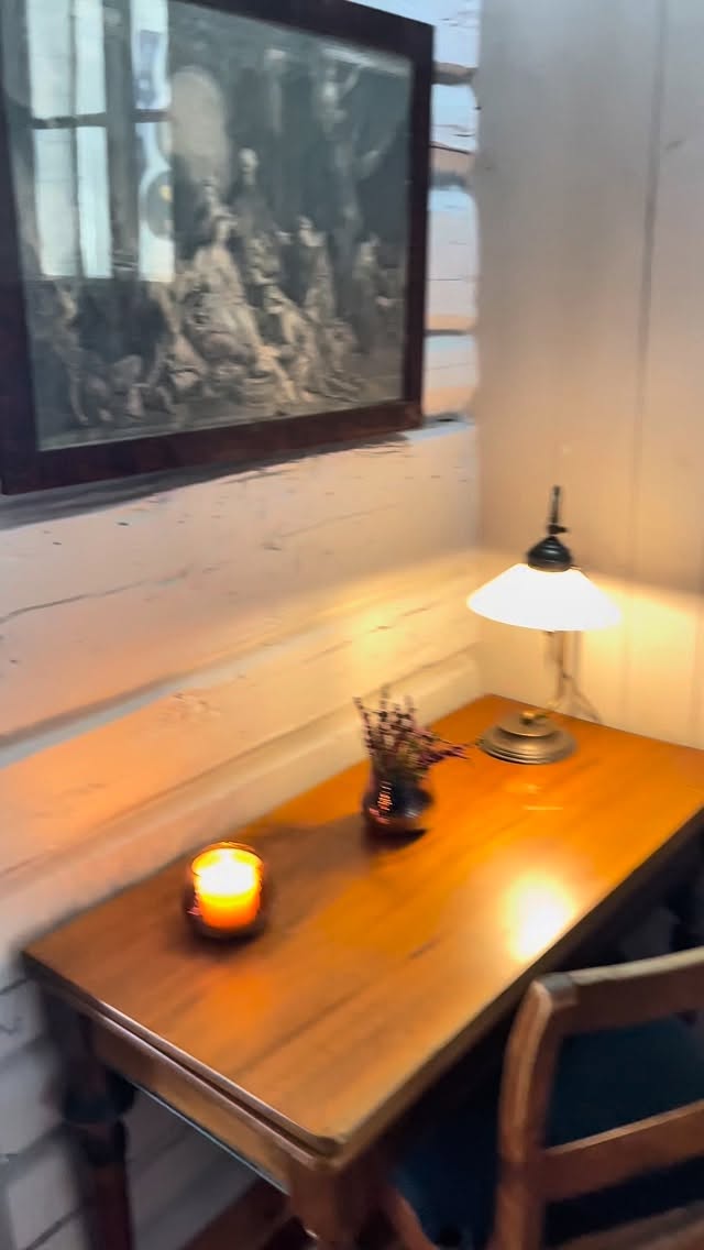 Bestill januarkonferansen hos Kleivstua i dag, og gi teamet en etterlengtet pustepause i vinterlandet. Etter møtene venter stillheten, frisk luft og milevis med langrennsløyper rett utenfor døren.
#kleivstua #møtestedetpåkrokskogen #kleivstuahotell