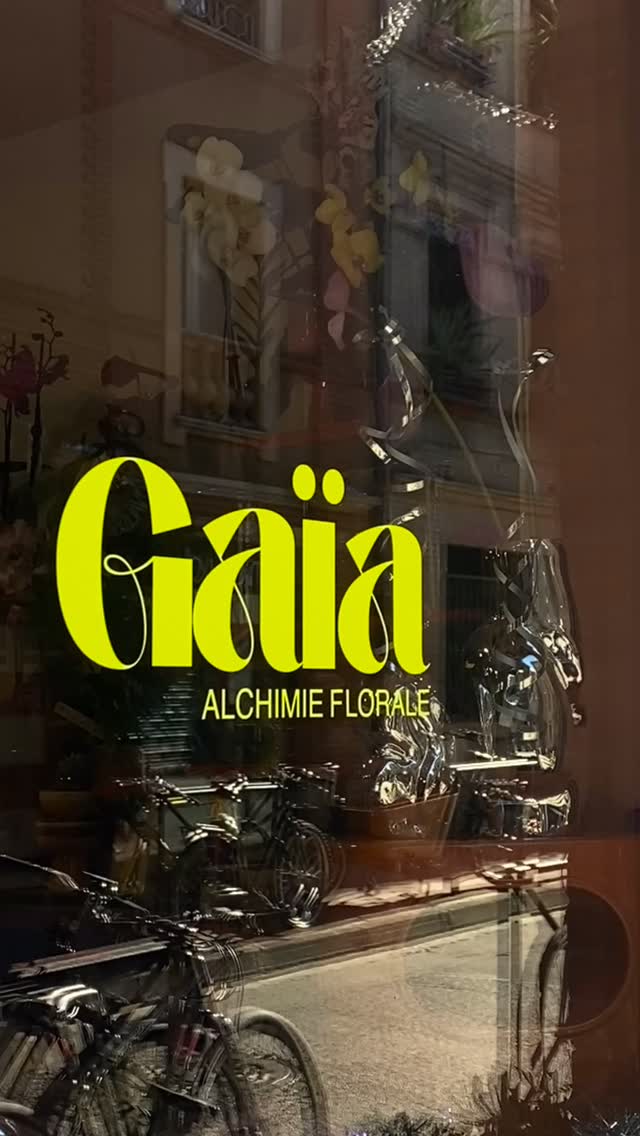 Neons & Couronnes & notre client Salchicha 🌭💕
// La vie last week 🫶🏾//