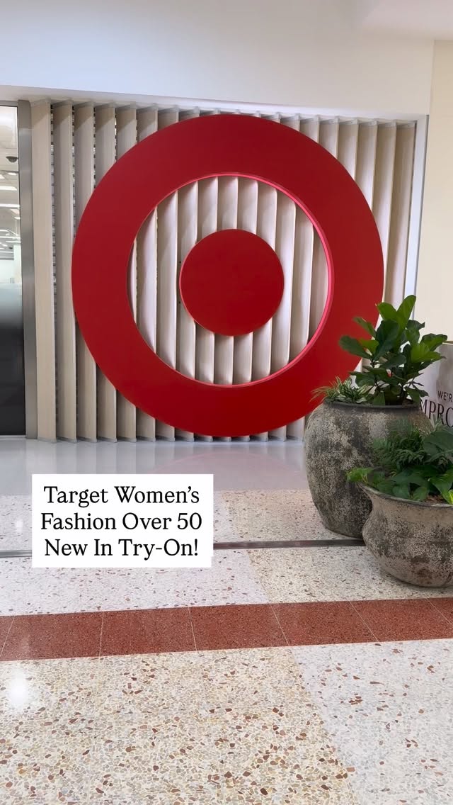 After a full day of work, I popped into Target and tried things I’d normally walk past.
.
Such a great way to unwind.
.
The fashion is incredible, even if the try-on is a bit hot and bothered 😂
Never mind… I got my groove on to the store music anyway 💃
.
Full disclosure… I have no idea about fashion.
I’ve been wearing blue jeans and a black top for the last 23 years as a mum of four 😅
.
Some dresses were too big.
Some combinations were terrible.
Some colours were just not it.
.
But it’s always fun to try.
.
I’m in a new chapter of my life where everything is up for negotiation and a fresh new look is part of it.
.
Join me on this journey, whatever stage of life you’re at 💛🍋
.
.
.
.
.
.
#TargetStyle
#Over55Style
#MidlifeStyle
#FashionOver50
#RealWomenStyle
#TargetFinds
#TryOnHaul
#StyleAtAnyAge
#MidlifeConfidence
#NewChapter
#EverydayWomen
#AustralianWomen
#TargetAustralia
#ZestyGirl