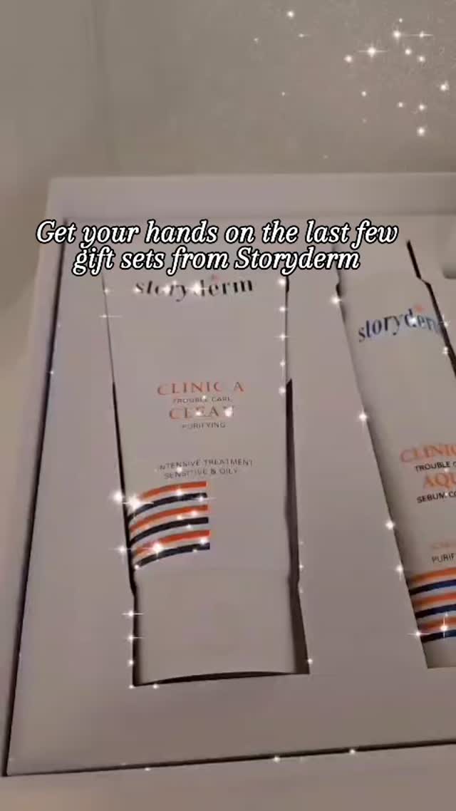 Storyderm lovers can treat themselves and their loved ones to the ultimate skincare experience with the Storyderm Gift Sets.
5๏ธโฃ Gift Sets, each tailored to meet specific skincare needs with expertly paired combinations of a cleanser, aqua, sheet mask, serum, and cream:
๐งก Clinic A- Purifying set for everyday skincare face treatment for teens, oily, acne-prone skin that is also sensitive, inflamed & painful.
๐ O2 White - Brightening set for everyday skincare face treatment for hyperpigmentation, melasma, freckles, age spots & dull skin.
๐ Timemachine Calming- Soothing set for everyday skincare face treatment for sensitive, red, easily irritated skin.
๐ Princess Shine - Anti age set for everyday skincare face treatment for normal, dry, barrier impaired, weathered, fine lines & wrinkles.
๐ Ultra Lift - Anti age set for everyday skincare face treatment for normal, dry skin, fine lines & wrinkles.
#Storyderm #GiftSets #UltraLift #O2White #PrincessShine #ClinicA #TimemachineCalming #KBeauty #KoreanSkincare