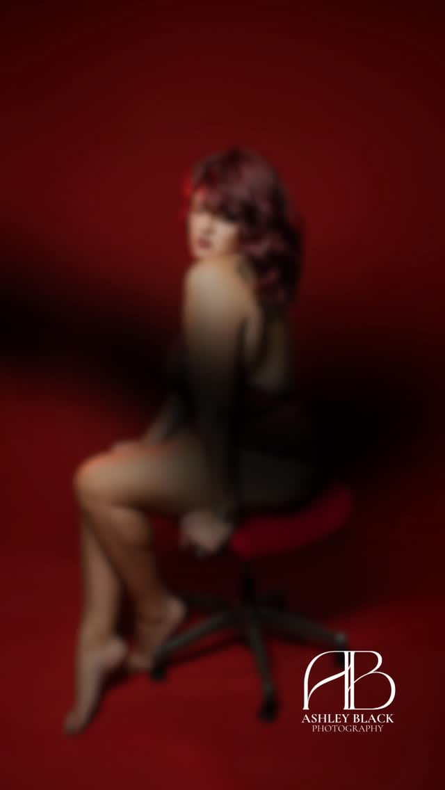 One of my clients, told me she almost canceled her beauty portrait session. She worried it was “too much” to do something for herself.
She left her session smiling, holding images that matched the confidence she’s always carried on the inside.
She told me, “I was nervous, but I trusted you and I'm so glad I did! For the first time, these feel like me! Their stunning!”
Ready to see your own story reflected back at you? Message me to talk about your Beauty Portrait Experience. 🖤
#ChampaignBeautyPortraits #ProofPost #WomenEmpoweringWomen #LuxuryPortrait #CelebrateYou #UrbanaIL #CentralIllinoisPhotographer