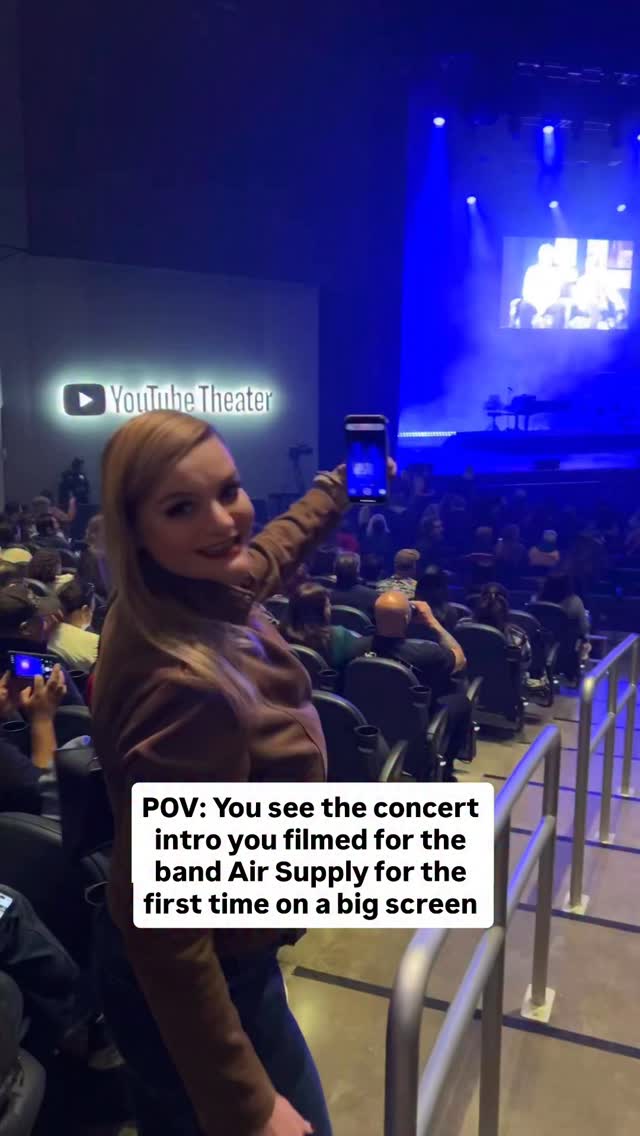 They’ve been playing this intro that I’ve made for the legendary Air Supply @airsupplymusic before every concert for a while now, but I finally got to see it on the big screen myself for the first time. Definitely a milestone I’ll remember! 🥹🙏
.
.
.
.
.
.
.
.
.
.
.
.
.
.
.
.
.
.
.
.
.
.
.
#femalefilmmakers #femaledirector #cinematography #czechfilmmaker #airsupply #concert
Female filmmaker director live performance visuals music