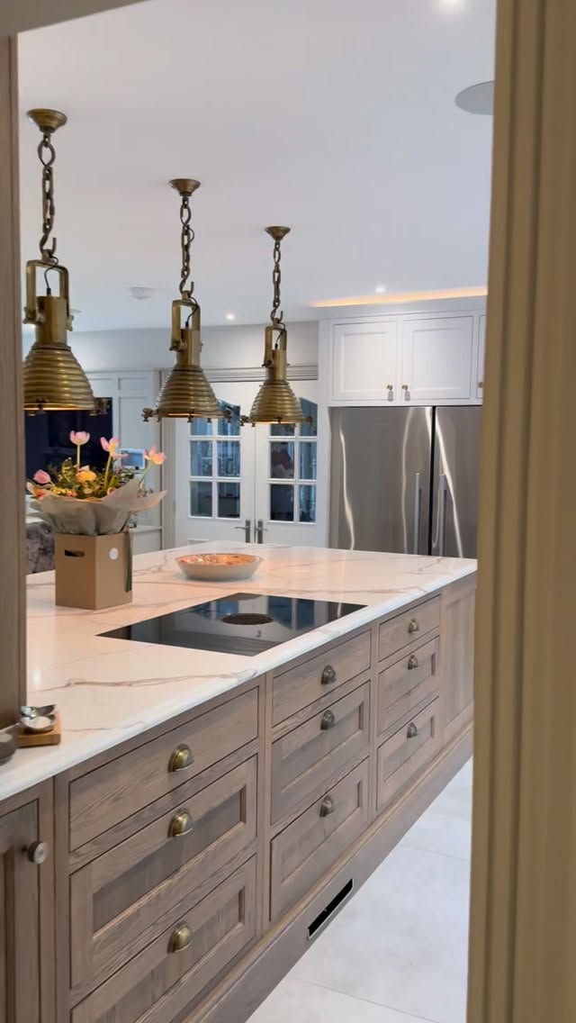 With Christmas on the horizon, this project in Canford Cliffs is perfectly equipped for hosting and family gatherings.
Hidden storage for festive chaos, warm timber textures for cosy evenings, and a kitchen island that naturally becomes the place everyone gravitates towards.
Bespoke carpentry, thoughtful details, and a home that stays calm even when life gets busy. Ready for the season ahead.
#WeberCreativeInteriors
#BespokeKitchen
#DorsetInteriors