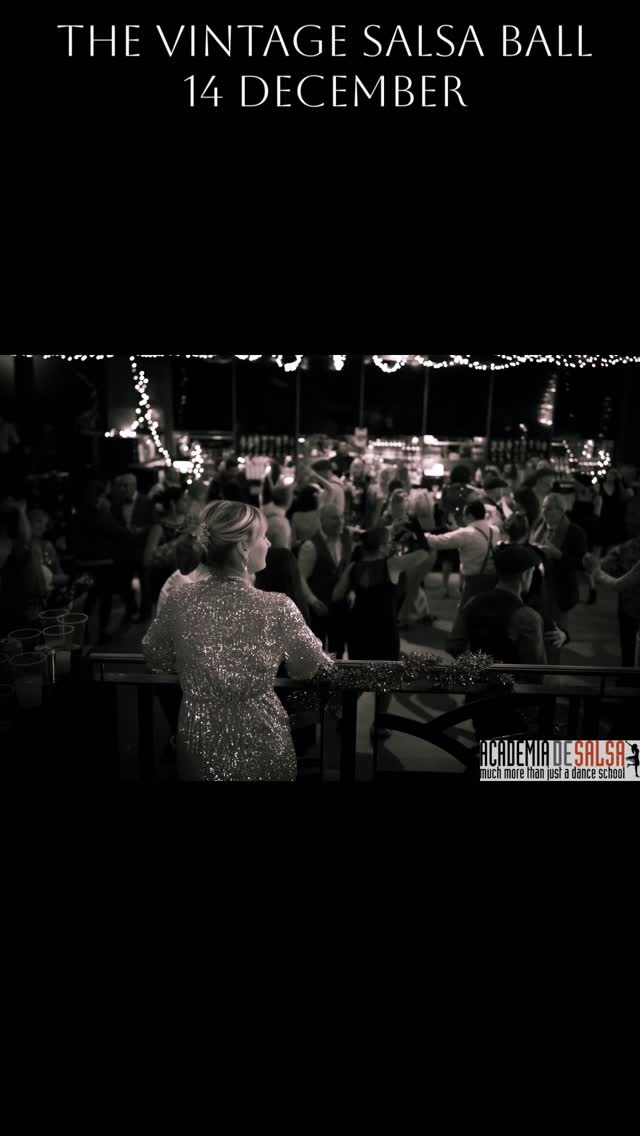 Here we go — it’s party day! 🎄✨
Still time to grab your tickets!
🎟️ Online sales close at 5pm, or buy on the door (small surcharge).
👗 Not sure what to wear? Keep it smart — no jeans/T-shirts (unless you’re serving a serious rockabilly vibe 🤣).
💃 Charleston is easy:
Ladies — dress + beads + hairband + red lips
Gents — waistcoat + trousers + braces + flat cap/trilby
See you there, familia! ❤️
Link in bio or #glasgowevents #glasgowlife #supportlivemusic
https://momence.com/Academia-de-Salsa-/The-Annual-Vintage-Christmas-Ball/127176841?