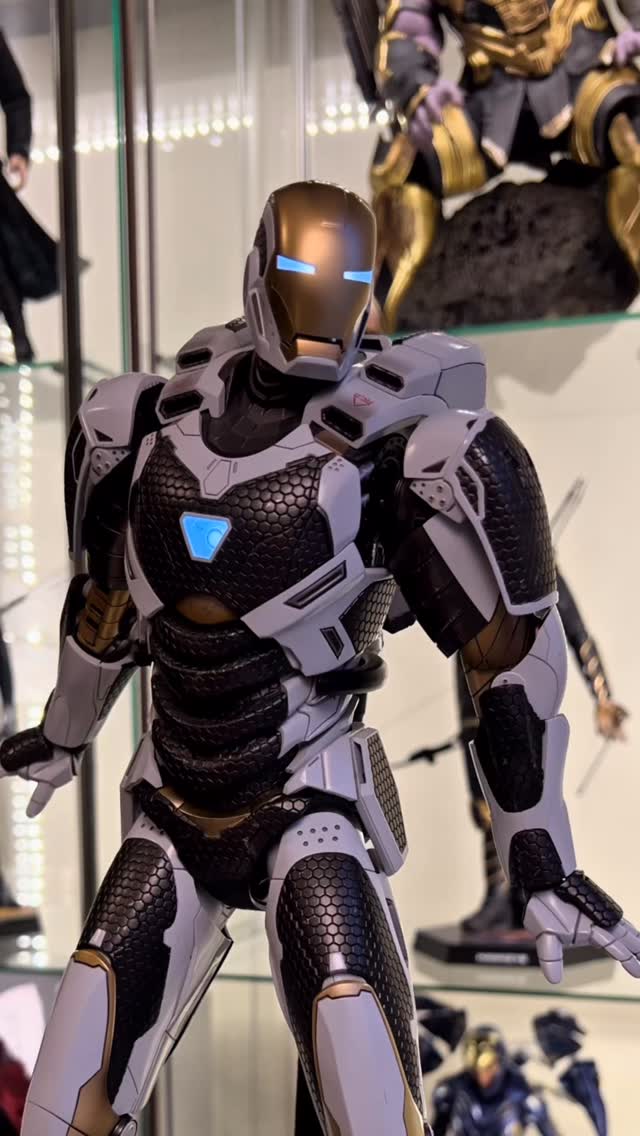 Hero Cafe’de Iron Man Işıldıyor
Kahveni al, zırhın parlasın. Hero Cafe’de koleksiyon deneyimi tam karşında. Ataşehir’de böyle bir vitrin başka yerde yok.
#IronMan #HotToys #Marvel #Collectibles #ActionFigure HeroCafe Herocafetr Ataşehir