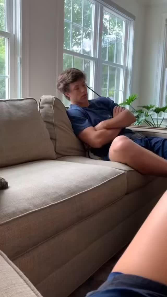 Cincy Gives Challenge ends tonight at 5PM. Every dollar is used to inspire the next generation to serve in their communities. Donate today to help us KEEPGOING! 🔗link in our bio