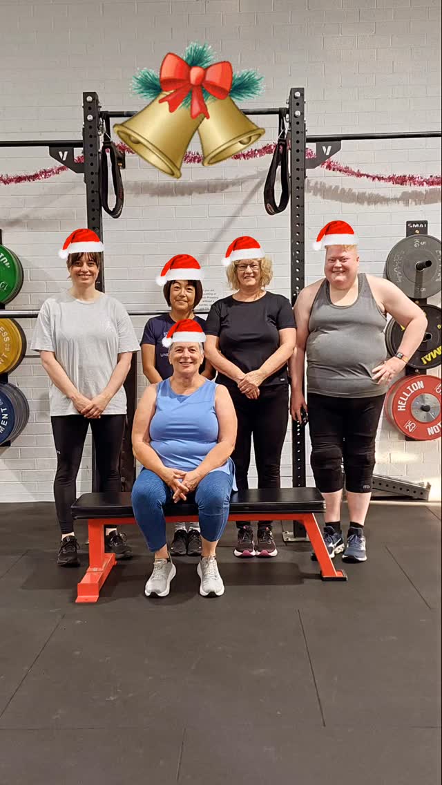 Thursday Morning Strength Group - ready for Christmas, after a great year of training and celebrating our fitness community 🎉💪
.
#realfitt #realfittgym #strengthandconditioning #canberragym #gym #fitness #canberra #fit #heath #weights #community #fun #lift #strongwomen #strong #pushyourself