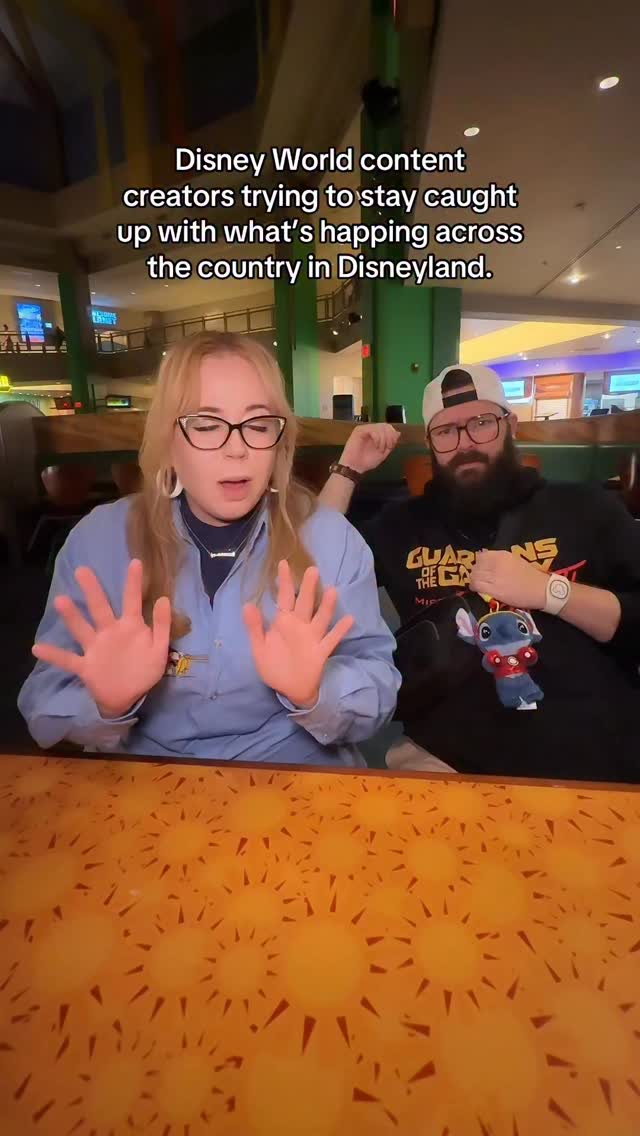 When you have coast-to-coast friends, we keep in touch online and through text. (Or for @themagicalmillennial_ and I, we talk during our podcast recording’s for @disneycountdownshow ) But some updates and explanations on how a park operates, or what’s going on personally, gets lost in the sauce over text. These in person chats help clear up any miscommunication. @bibbidi.bobbidi.beard and I need that sometimes. 😅 #disneyworld #disneyland #disney #disneycontentcreator #lionking