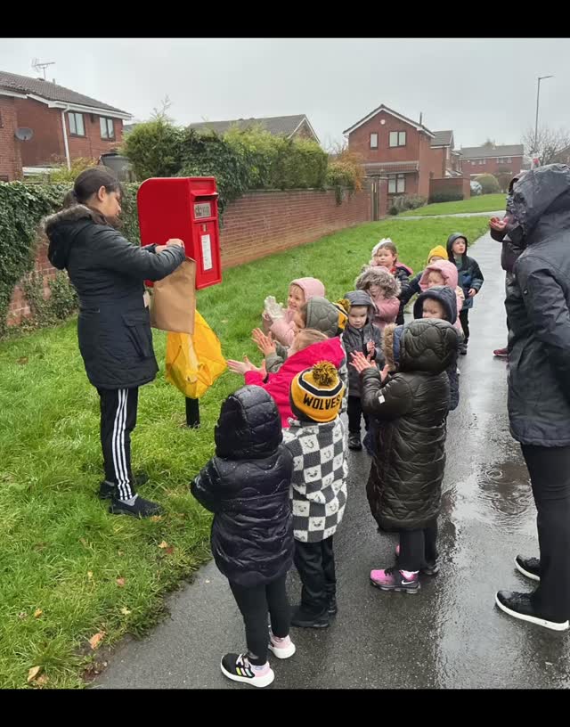 EYFS enjoyed walking to the local post box and posting their letters to Santa! 📮🎅✉️ #purposefulwriting#creatingfuturestogether