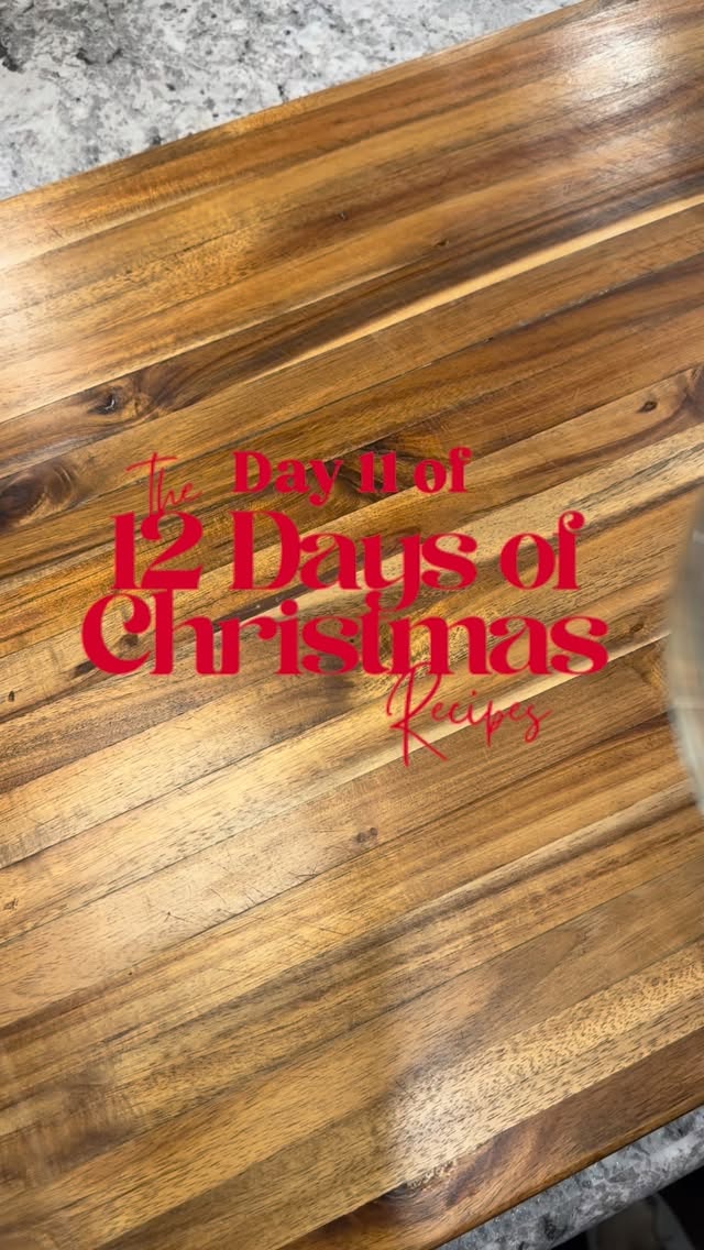 It’s only Day 11, but I couldn’t let my 12 Days of Christmas series end without sharing a classic fudge recipe… but this one is anything but fussy! 🍫✨
Rich, chocolatey, peanut buttery, and made right in the microwave, it’s quick, easy, and absolutely delicious. Perfect for gifting, holiday parties, or sneaking a few squares for yourself!
Want the full recipe? Comment “magic” below and I’ll send it straight to your DMs! 💌
#christmasrecipes #holidaytreats #fudge