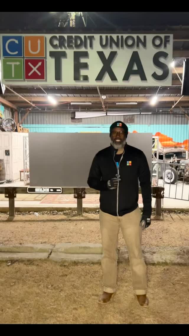 Community. Giving. Holiday spirit in action. 🎄
The Holiday HoeDown was more than a celebration. It was a night rooted in purpose. With food, toys, funding, line dances, and plenty of joy, the focus stayed where it mattered most. Giving back to kids and families during the holiday season and creating space for the community to come together.
Special thanks to @torryabra Torry Abra, Community Engagement Officer, and to Credit Union of Texas @cutexas for stepping in as a sponsor and showing what it truly means to make a difference. This is what impact looks like when the community leads.
#HolidayHoDown
#CommunityImpact #GiveBackSeason #HolidayGiving #CommunityFirst #BlackCommunity #LineDanceVibes #TexasEvents #MakingADifference