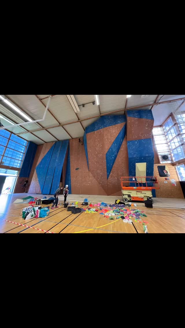 Une semaine d’ouverture = des tonnes de nouvelles voies 🔥
Des lignes pour tous, du 5 au 8, dans la dalle et les dévers 💪
#climbing #ain #roc #ffme #escalade