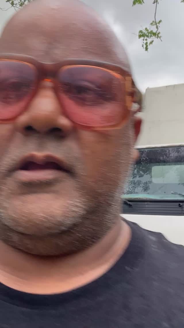 Today we lifted another family back to safety — new zinc sheets, new hope, same unstoppable community spirit.
From Dee Side to Kingston, every donation, every hand, every effort matters. #visitjamaica🇯🇲 #jamaicawithj #kingstonjamaica #dancehallmusic