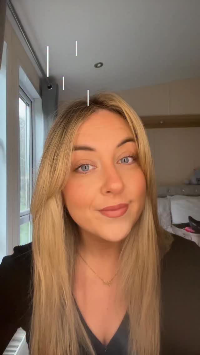 Day 14 🎁
Happy Sunday 🤍
Can’t believe there’s only one week left until the Christmas holidays.
Here’s what I got today. ✨
@officialbrownthomas @olaplex