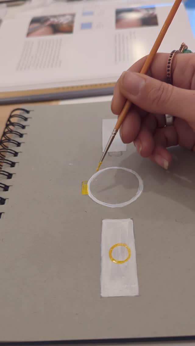 Multitasking. I'm here in the Gallery @saltburnstudiosandgallery for the last hours of our annual Christmas show 🎄⛄🎁 and making good use of the time by catching up on some design work.
#buysmall #buyhandmadethischristmas #custommade