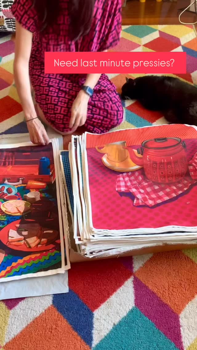 All tea towels have been freshly stocked and I still have calendars available right up until Xmas day. Order online at lucindacrimson.com and pick up from Hami hill 🎄🌺