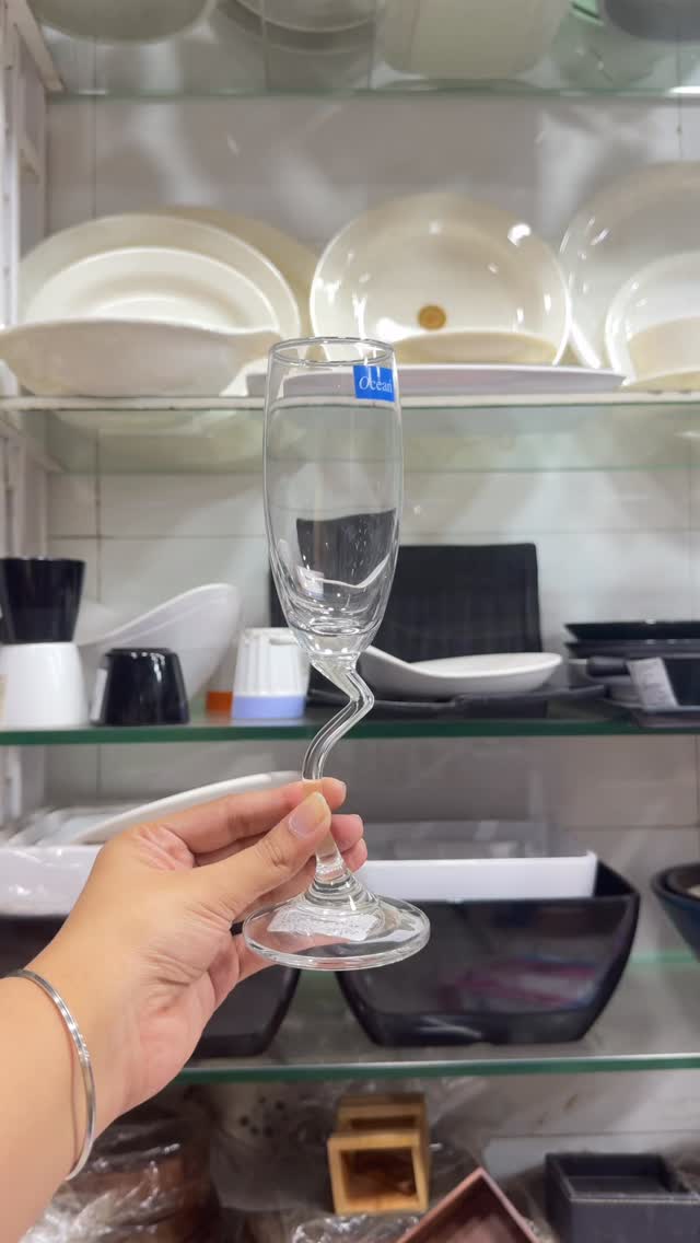 Serving vibes from Monday to Saturday 🍸✨. From home use to hotelware — Krishna Crockery has it all!
Wholesale & retail available. Dm to purchase or visit our shop in Mumbai (full add in bio)
#krishnacrockery #crawfordmarket #mumbaishopping #hotelware #restaurantware #glassware #bartools #serveware #wholesalemumbai #retailshop #crockerylove #dinnerware #cafesetup #hotelsupplies #mumbaistores #kitchendecor #tableware #newarrivals #shoplocalmumbai #crockeryshop #homeessentials #restaurantsetup #glasswarecollection