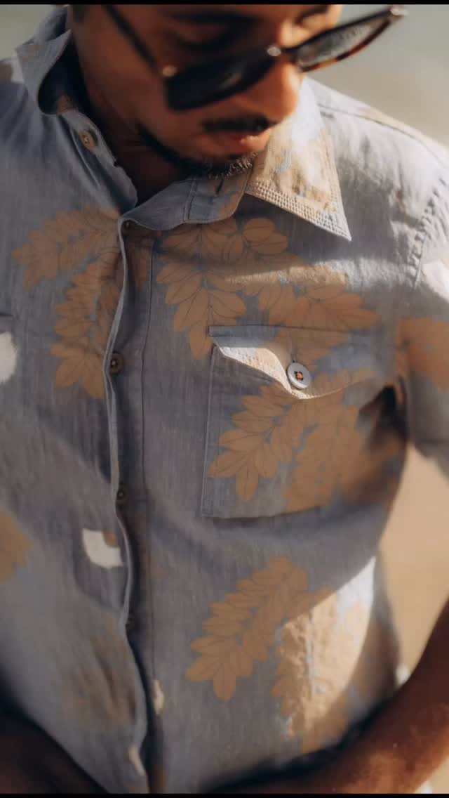 Aloha!!!
Monkey pod work shirt
Model : 5.7 ft, 165 lb Wearing M size
Material : 70% Cotton, 30% Linen
Made in Japan
Printed in Hawaii
Washed finish of product
Price : $170
plus aloha online store (USA)
↑From the link in the profile↑
Don't miss it!
Mahalo!!!
#plusaloha