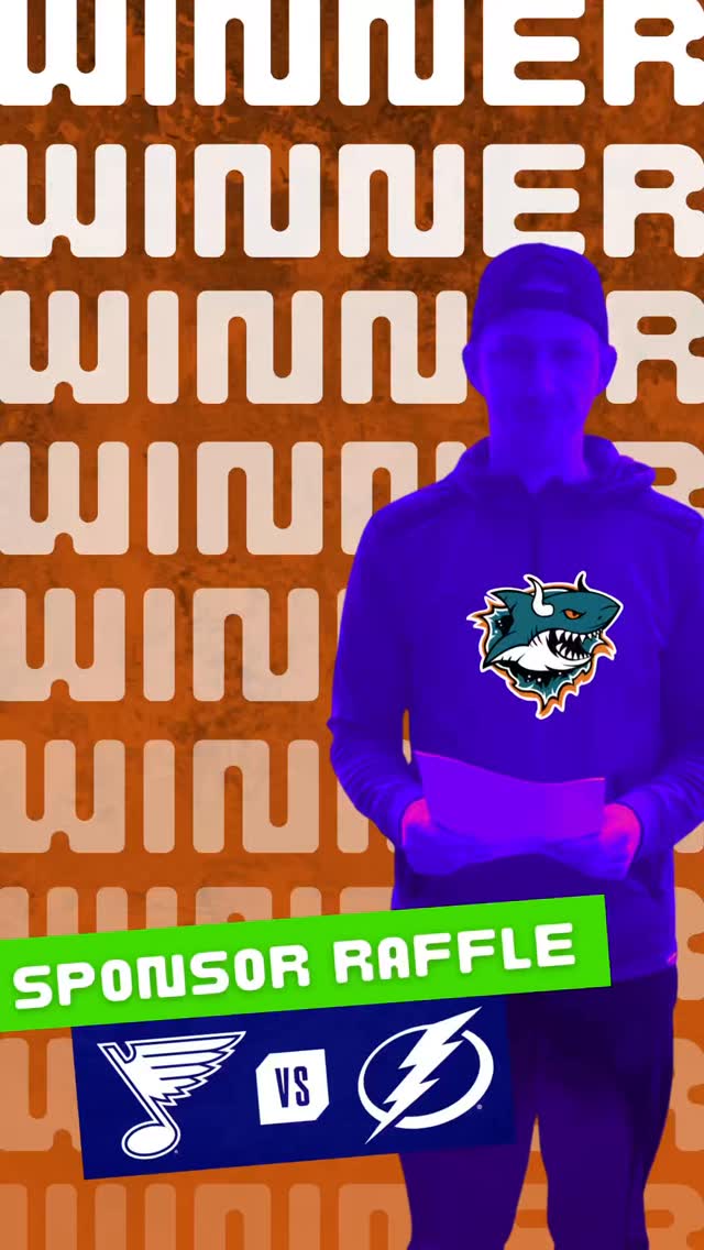 Congratulations to @cielochiropractic for winning our sponsor raffle! 🎉🎫🎫🏒H U G E thank you to all of the sponsors who supported our players to help make this an amazing season!